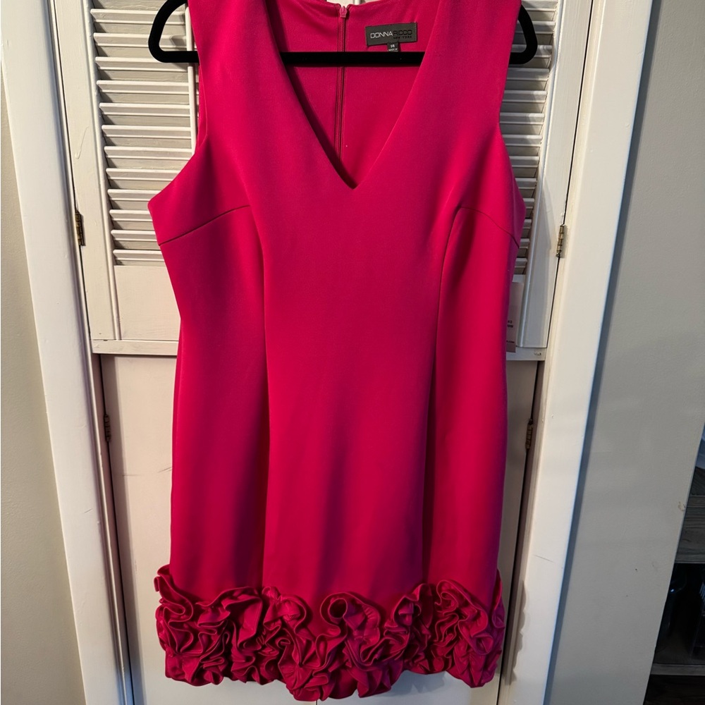Donna Ricco Fuchsia Ruffle Hem Mini Dress
